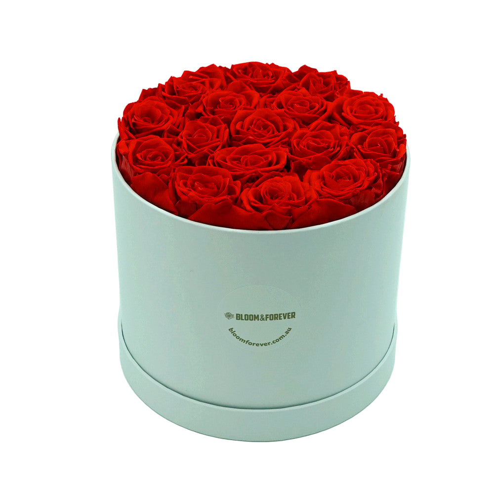 Grand round eternal rose gift box in red, front view